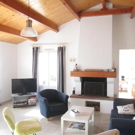 Maison Confortable A La Gueriniere, Proche Plage, Animaux Admis - Fr-1-823-4 Holiday home La Gueriniere